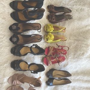 Get them as a LOT while they are HOT! Sz9 heels